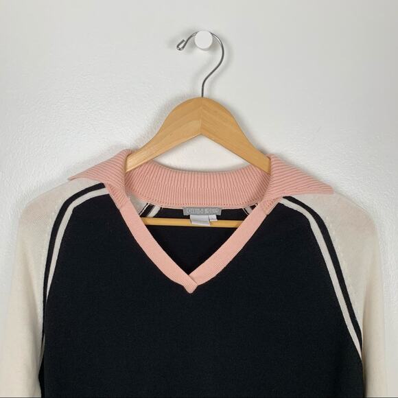 Evelyn & Arthur V-neck Collar Pullover Sweater - Picture 4 of 12